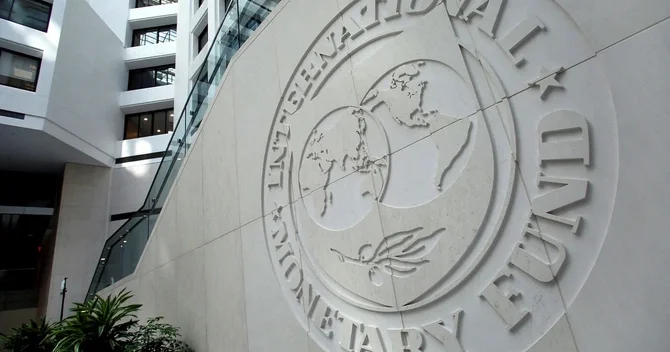 IMF Azərbaycanın cari əməliyyatlar hesabının profisiti üzrə 2026 2027 ci illər proqnozunu xeyli yüksəldib