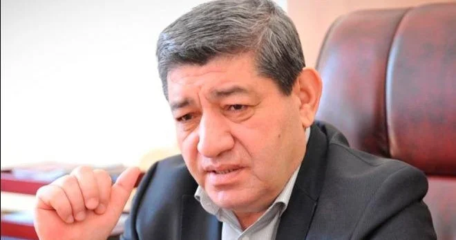 Nizami Cəfərov: 10 yaşlı uşaq nə bilir hicab nədir? Bu, valideyn təzyiqidir!