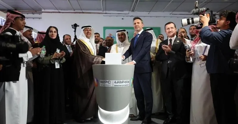 Nazir Bayraktar Ər Riyadda həmkarları ilə enerji əməkdaşlığını müzakirə edib