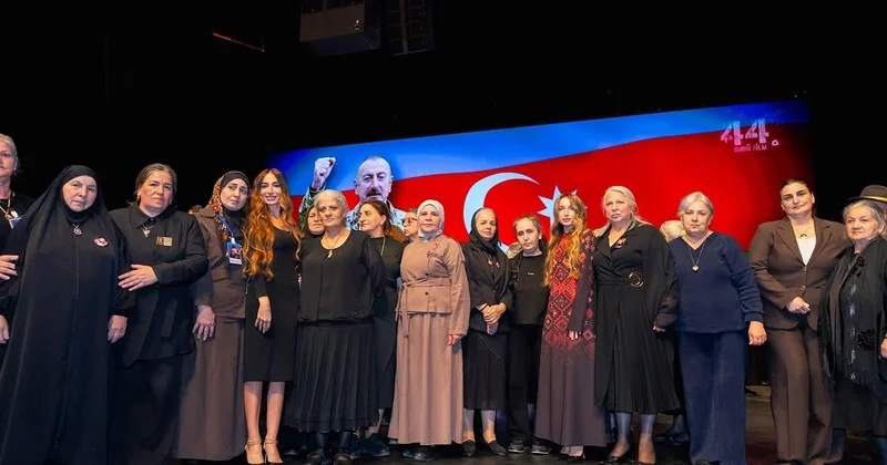 Алена Алиева поделилась кадрами с премьеры фильма 44 ФОТО