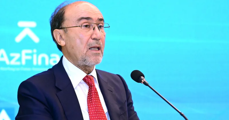 Zakir Nuriyev: Yarım ildə ölkədaxili nağdsız ödənişlər 14,5 faiz artıb