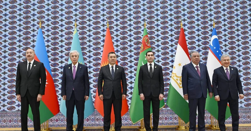 Azərbaycan Asiya bazarlarına açılmaqla ticarət risklərini azalda və iqtisadi imkanlarını genişləndirə bilər ŞƏRH