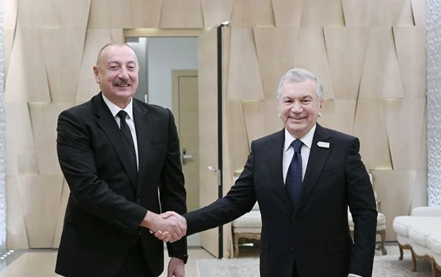 İlham Əliyev Şavkat Mirziyoyev ilə görüşdü