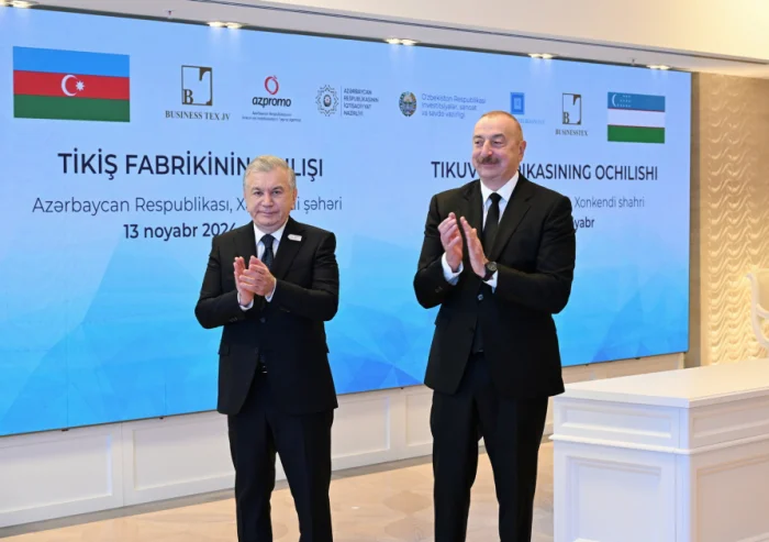 İlham Əliyev və Şavkat Mirziyoyev Xankəndi tikiş fabrikinin