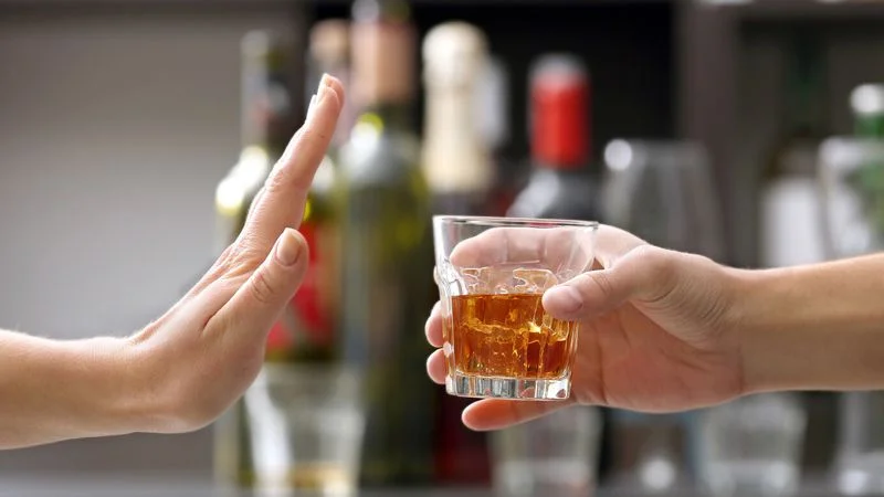 Alkoqol bu yaşda demensiya riskini artırır Həkim