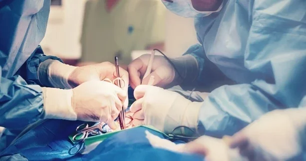 В Азербайджане сокращен срок наказания 70 летнему врачу, осужденному за смерть пациентки