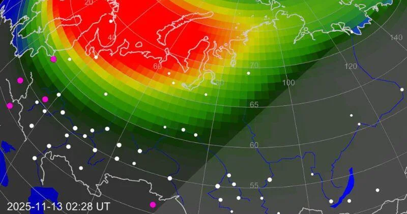 Мощнейший удар солнечной плазмы вызвал сильные полярные сияния