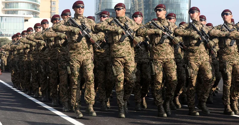 300 nəfər könüllü irəli çıxsın deyilsə də, 600 nəfərin hamısı önə çıxdı