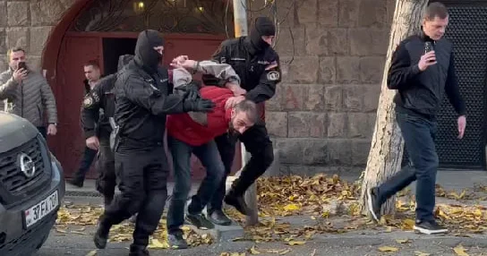 Alen Simonyanı təhqir edən blogerlər belə saxlanıldı VİDEO