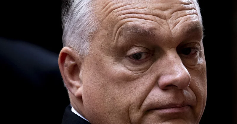 Macarıstanın baş naziri Viktor Orban Ukraynadakı korrupsiya qalmaqalını şərh edib