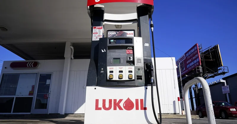 Санкции санкциями, а работать хочется: Лукойл стучится в двери Минфина США