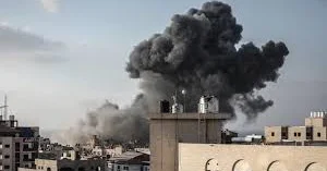 İsrail Qəzza zolağının bir neçə ərazisini atəşə tutub