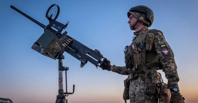 РФ атаковала Украину 138 дронами и баллистикой: более 30 попаданий
