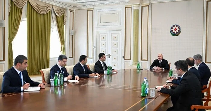 İlham Əliyev “o məmurlar” deyəndə KİMLƏRƏ İŞARƏ ETDİ?