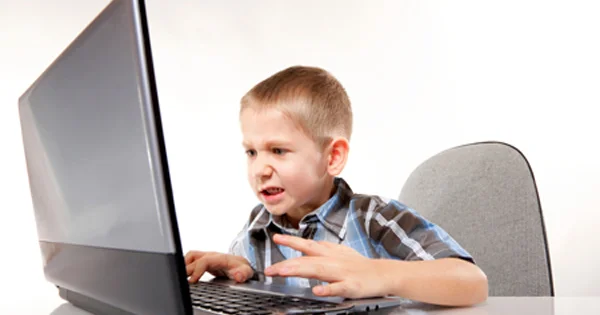 “Bununla uşaqların həyatı da, psixologiyası da pozulur, onları məhv edirlər”