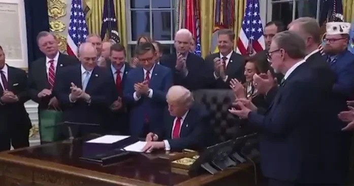 В США завершился самый долгий в истории шатдаун Minval Politika