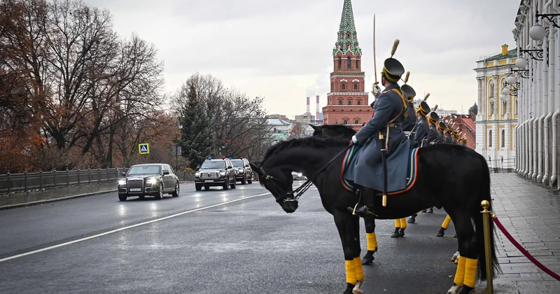 Ayıb olmağına ayıbdır ey, amma kimə..?