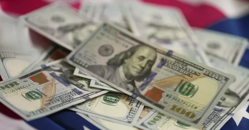 Профицит госбюджета Азербайджана превысил 5 млрд манатов