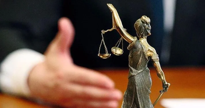 Şəxsin ifadə verməkdən imtina etmək hüququ varmı?