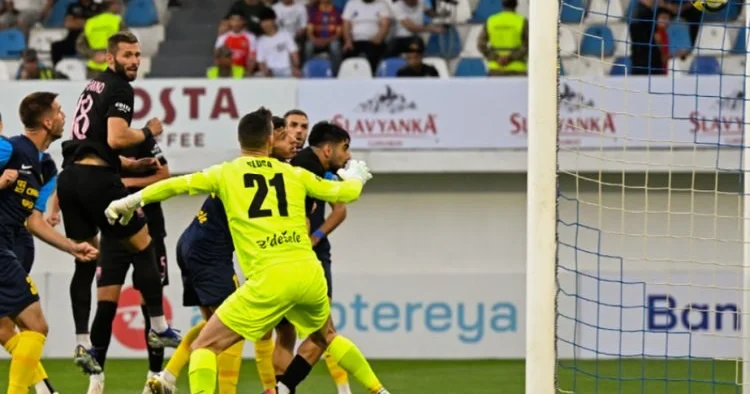 Sabah ın forvardı İspaniyada əməliyyat edildi FOTO