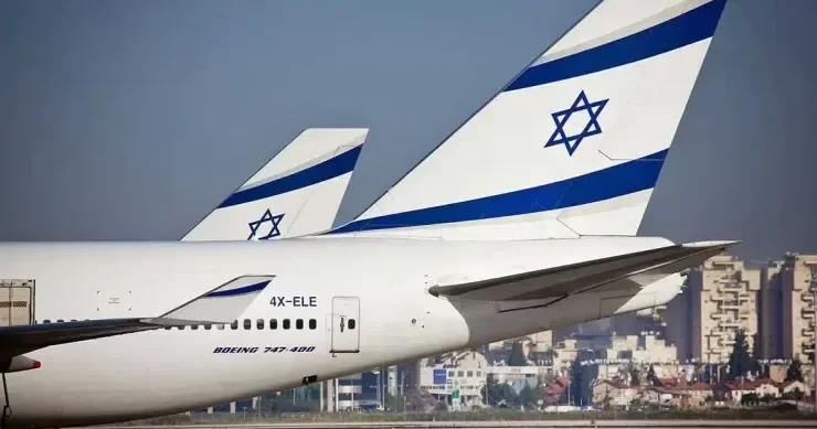 Stüardessa uşağa KitKat hədiyyə etdi uçuş zamanı az qala öləcəkdi