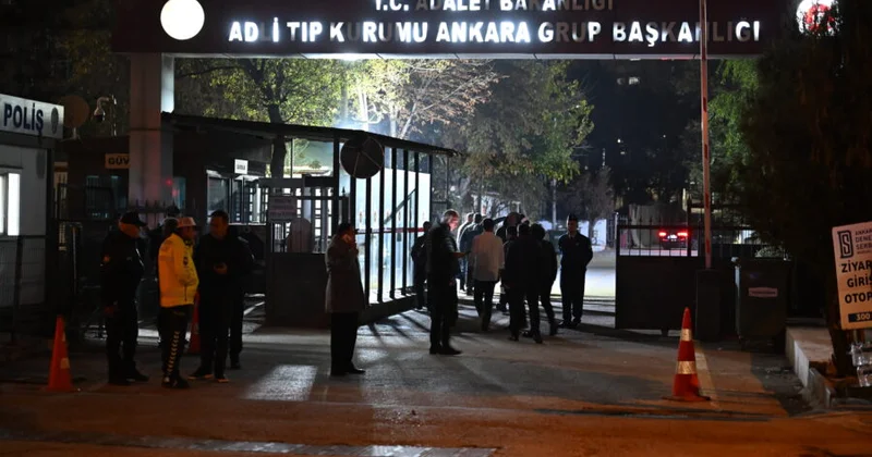 Şəhidlərin nəşi müayinə olunmaları üçün ekspertizaya göndərildi FOTOLAR