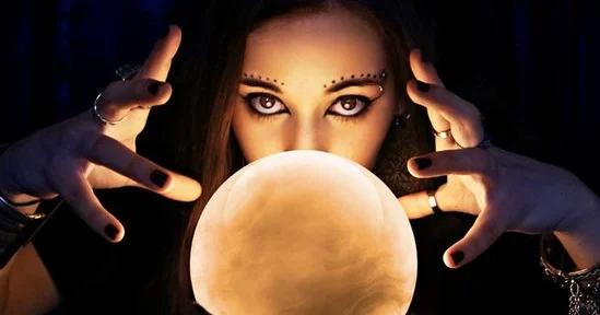 Falçı qadının evindən çıxanlar polisləri ŞOK ETDİ! 46 milyon dollarlıq dələduzluğa görə saxlanılıb