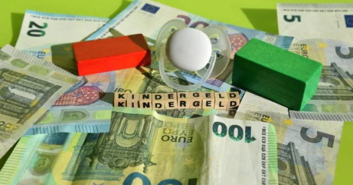 Rəsmi məzənnələr açıqlandı