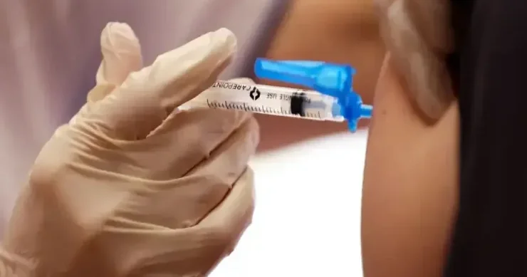 COVID peyvəndləri gizli şəkildə immun sistemini xərçənglə mübarizəyə “hazırlayıb”