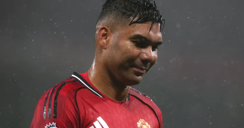 “Mançester Yunayted” Kazemironun əməkhaqqısını azaldır