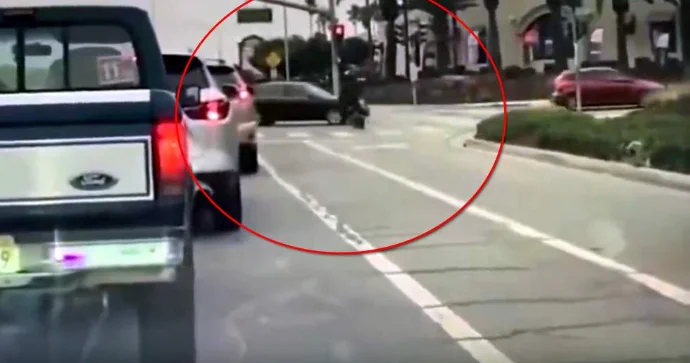 Elektrikli velosipedlə qayda pozan yeniyetmə qızlar cəzalandırıldı Velosiped yandı VİDEO