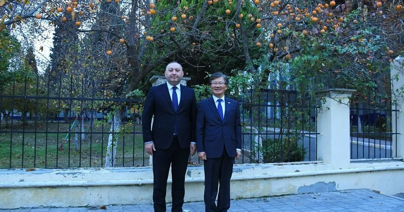 Koreyanın ölkəmizdəki səfiri ADAU da olub FOTOLAR