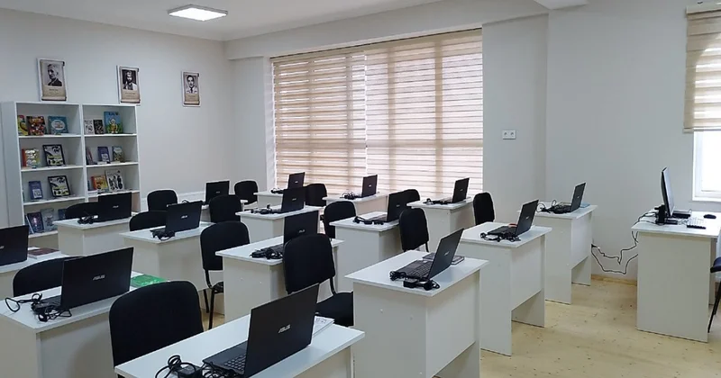 Son 5 ildə qəzalı məktəblərin sayı 2,5 dəfə azalıb