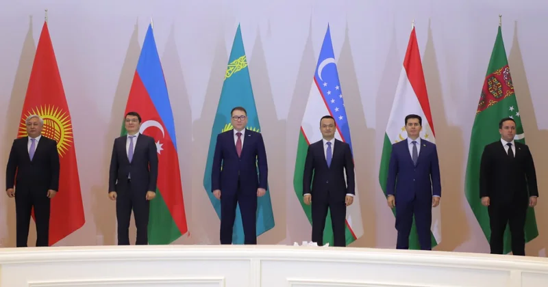 Узбекистан отмечает рост торговли с Азербайджаном