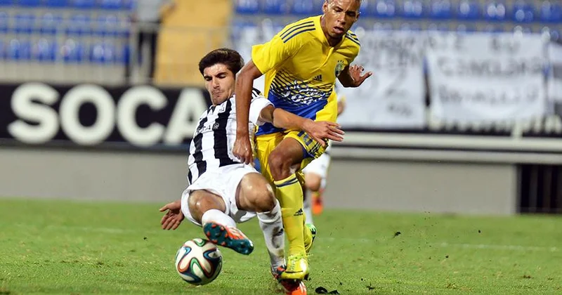 “Neftçi” və “Kəpəz”in sabiq hücumçusu iki ildən sonra meydana qayıdır