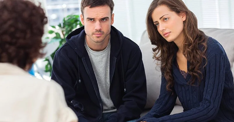 Eyni evdə yaşayıb, fərqli dünyalarda yaşayan cütlüklər çoxalıb” Mütəxəsisdən XƏBƏRDARLIQ