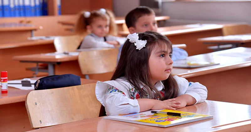 Ekspert: İbtidai pillədəki boşluqlar şagirdin bütün təhsil yoluna mənfi təsir göstərir