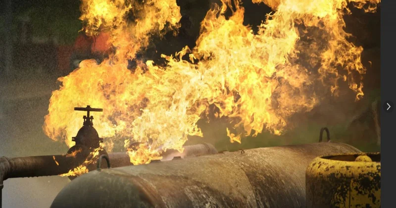 Nizami rayonunda qaz xəttində yanğın olub