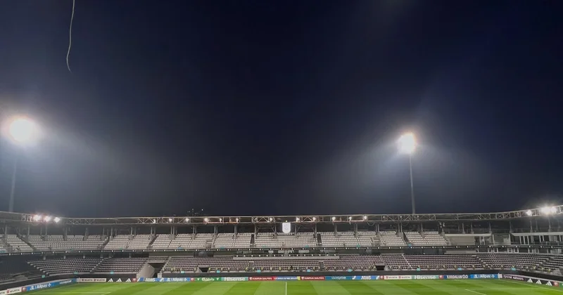 8 ci kilometr qəsəbə stadionu mühüm matç öncəsi FOTO