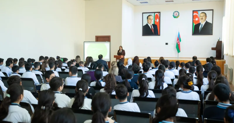 “Uşaq Hüquqları Aylığı” çərçivəsində məktəblilərlə maarifləndirici görüş keçirilib