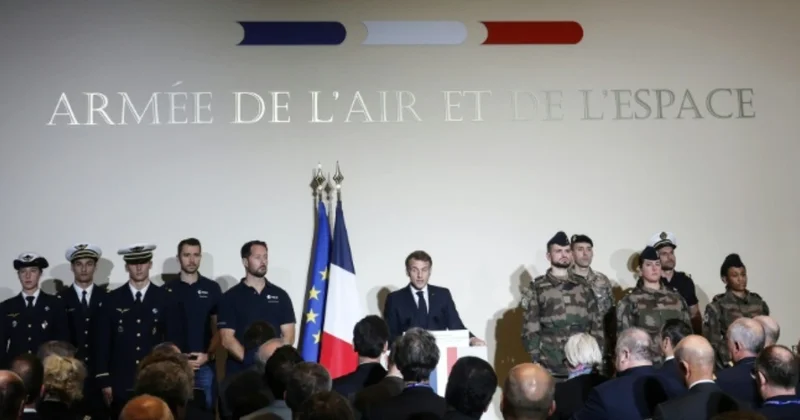 Makrondan xəbərdarlıq: “Tezliklə kosmik müharibələr başlayacaq“