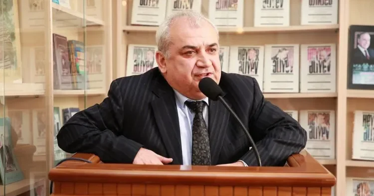 Müəllimlərin 8 saat məktəbdə olması üçün oturub işləməyə isti otaq, kompüterlər lazımdır İlham Əhmədov