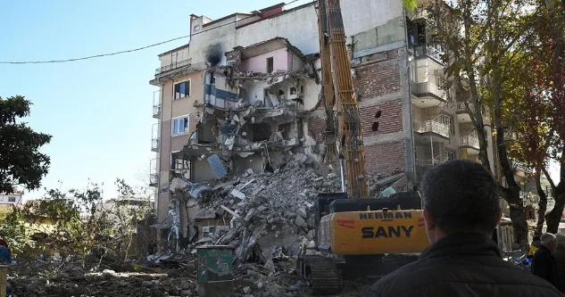 Türkiyədə səhər saatlarında silsilə zəlzələlər oldu