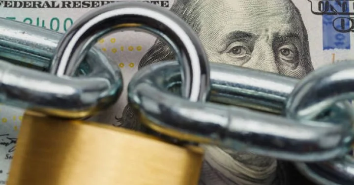 Dolların sabah üçün rəsmi məzənnəsi müəyyən olunub