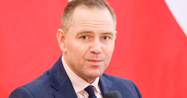 Polşa Prezidenti kommunist partiyasını qadağan etmək niyyətindədir