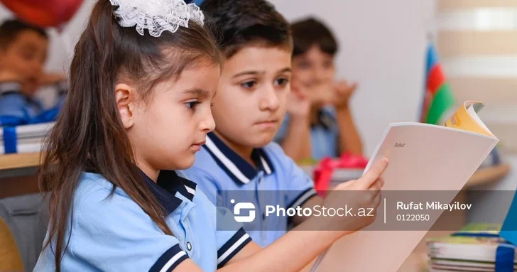 Образовательная пропасть: 50% азербайджанских школьников не справляются с программой