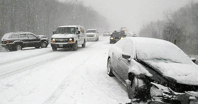Bu qaydalara əməl etməklə qışda qəzalardan sığortalana bilərsiz Ustadan sürücülərə TÖVSİYƏ
