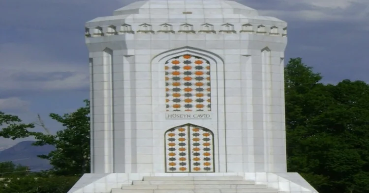 Hüseyn Cavidin məqbərəsi bərpa ediləcək