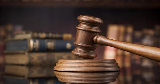 Yarım milyard manatlıq vəsaiti leqallaşdırmaqda ittiham olunan şəxslər özlərini təqsirli bilmir