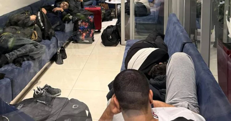 Azərbaycanlı tələbələr Moldova aeroportunda qalıb XİN dən açıqlama